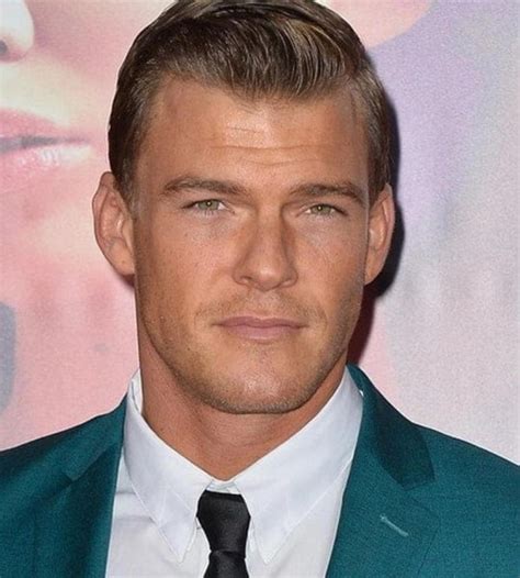 alan ritchson wikipedia biography.